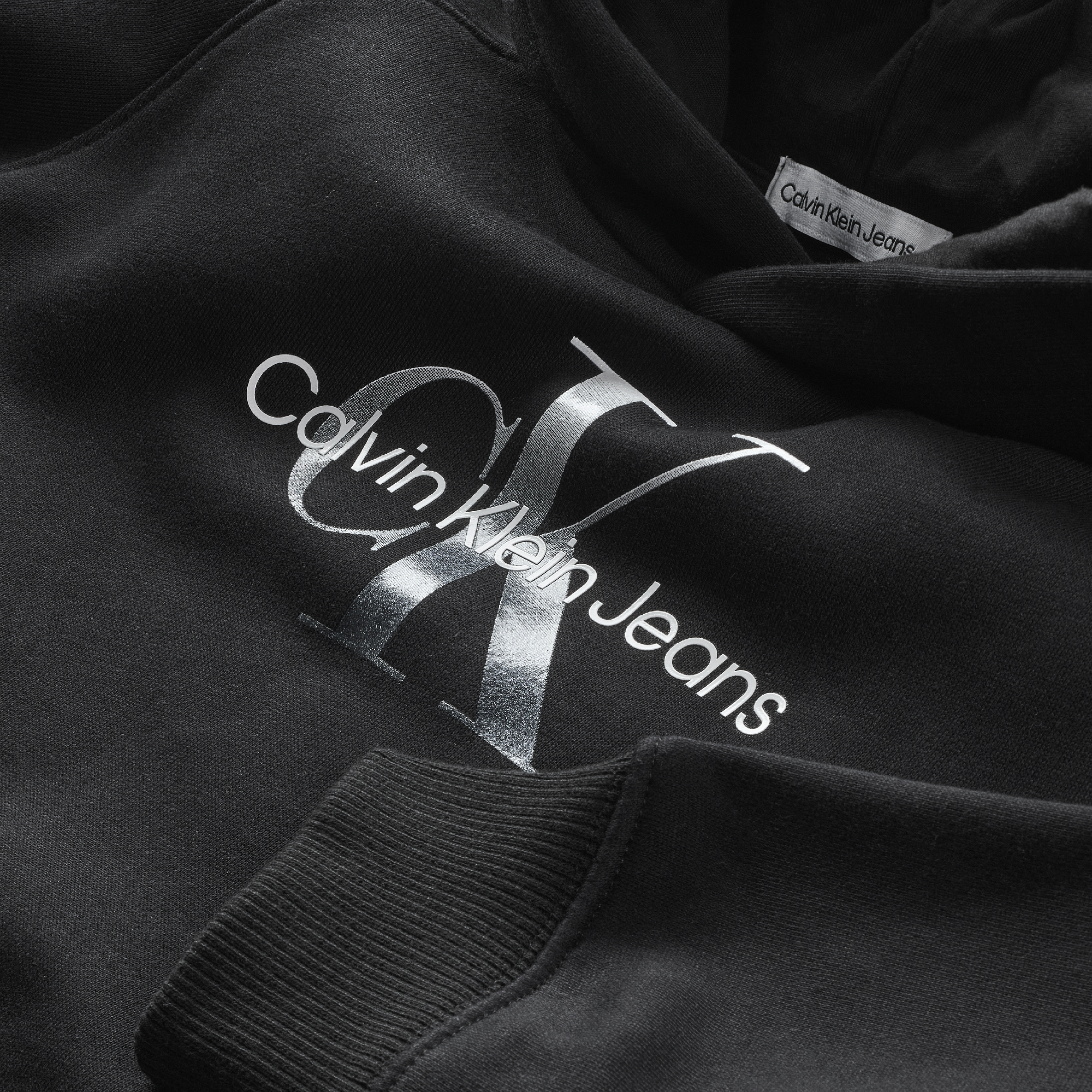 Meisjes GRADIENT MONOGRAM HOODIE van Calvin Klein in de kleur Ck Black in maat 176.