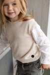 Meisjes Pullover LERRIN van Levv in de kleur Creme in maat 128.