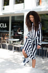 Meisjes Dress van Levv in de kleur Black White Stripe in maat 176.