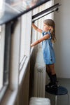 Meisjes Dress van Little Levv in de kleur Blue Chambray in maat 116.