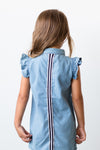 Meisjes Dress van Little Levv in de kleur Blue Chambray in maat 116.