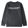 Jongens Lyle & Scott Text BB Crew Sweat Charcoal Grey Marl van Lyle & Scott in de kleur Charcoal Grey in maat 170-176.