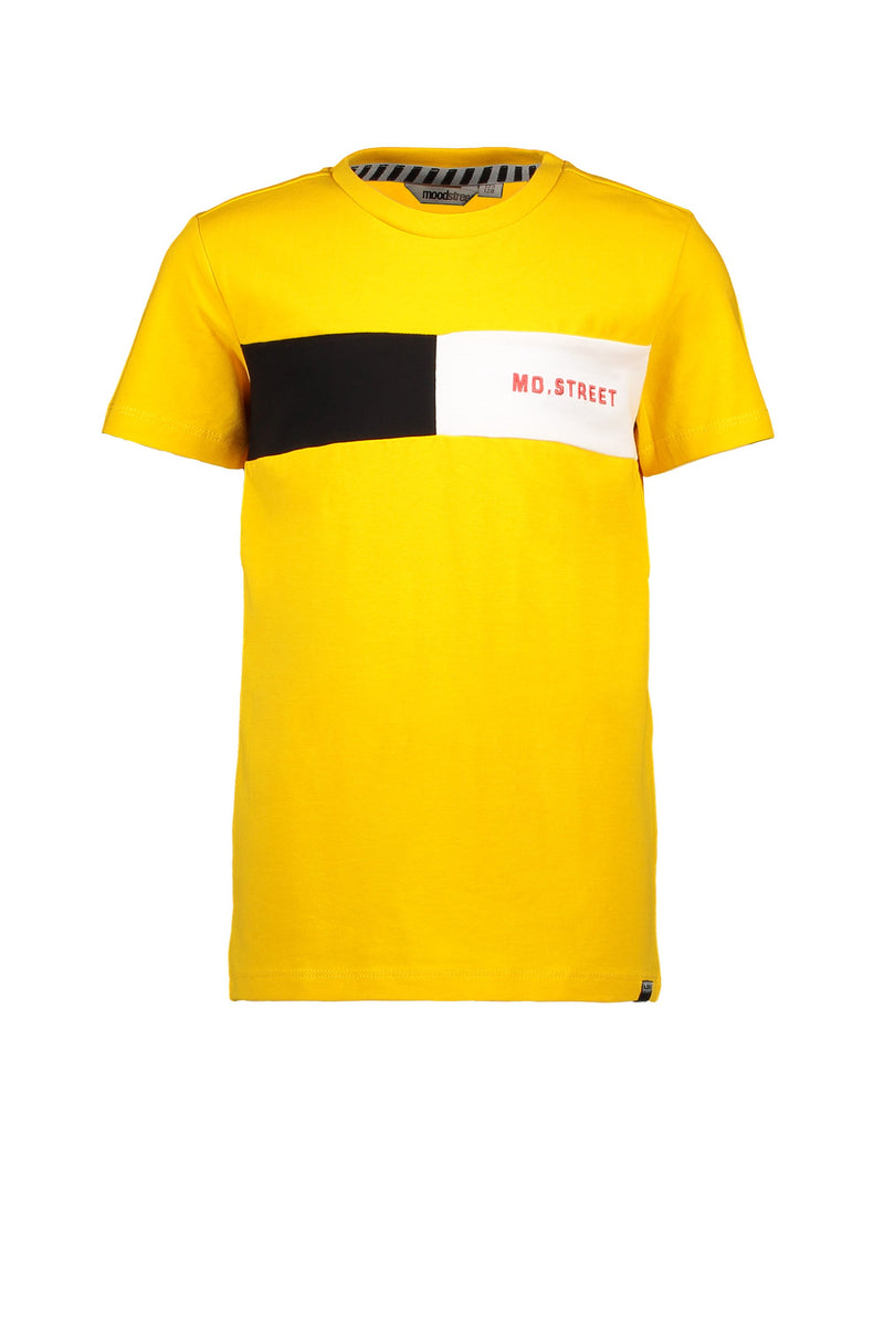 Jongens T-Shirt Contrast Stroke van Moodstreet in de kleur Dark Yellow in maat 122/128.