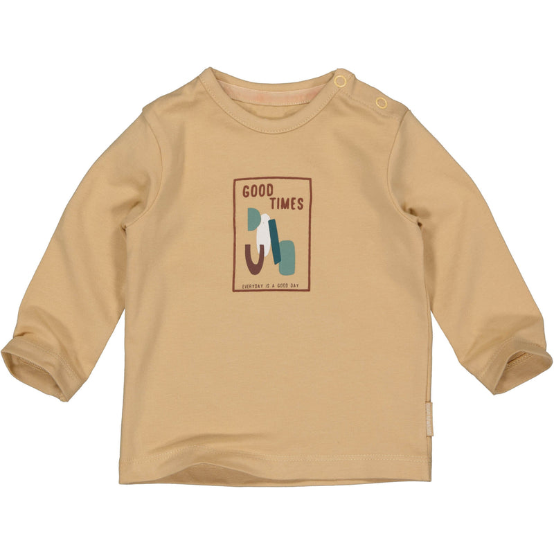 Jongens Longsleeve MADS NBW21 van Quapi Newborn in de kleur Sand in maat 68.