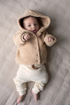 Unisexs Cardigan MAXIME NBW21 van Quapi Newborn in de kleur Sand in maat 68.