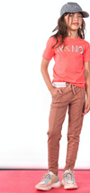 Meisjes Sweatpants AOP leopard van NoNo in de kleur Hazelnut in maat 146, 152.
