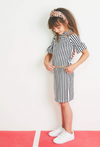 Meisjes Minol Striped cold shldr dress with clock sleeves van NoNo in de kleur Nearly Black in maat 146, 152.