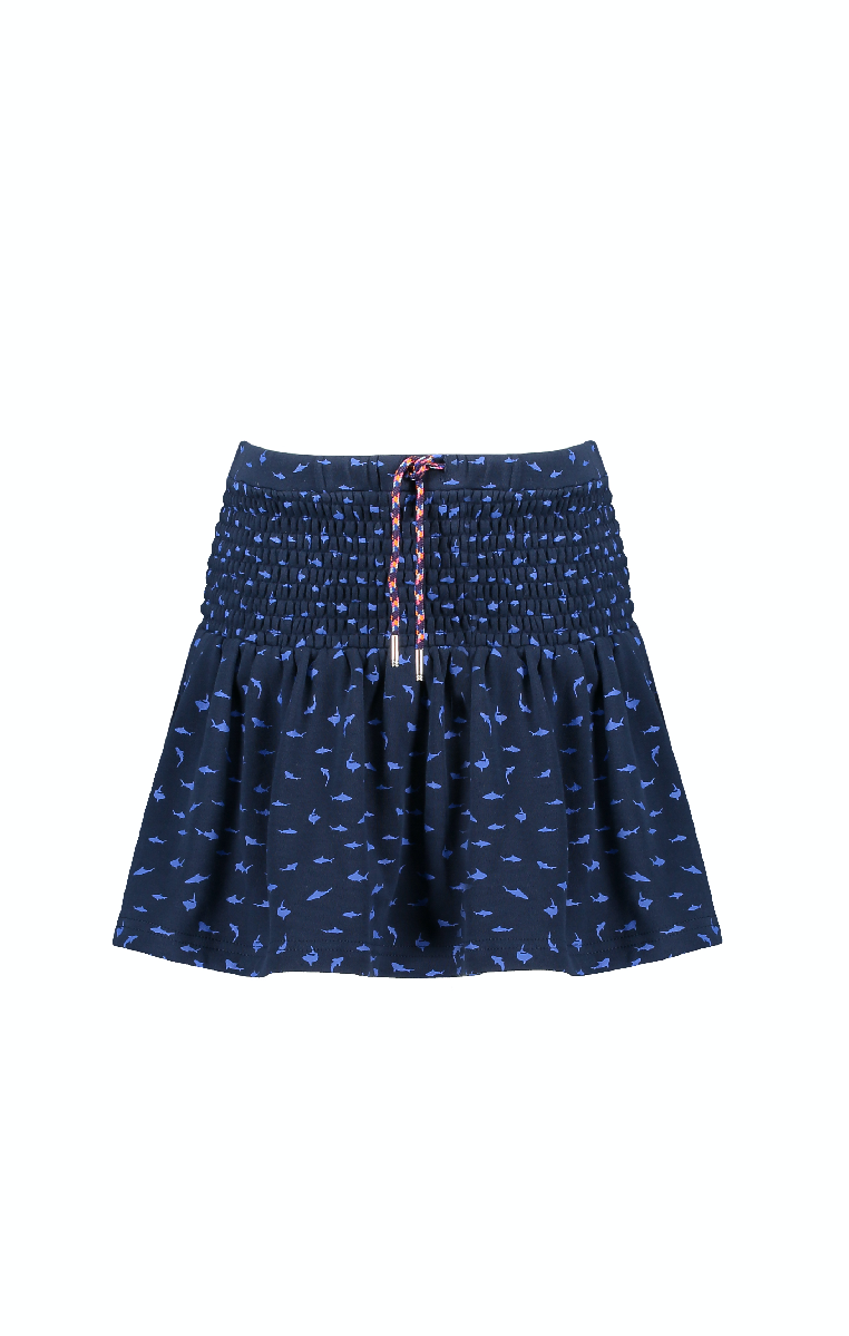 NoNo Short skirt with smock at waist+hip in AOP sharks