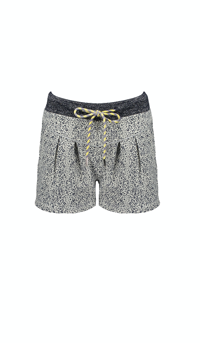 NoNo Selias short in Animal Aop on sweat