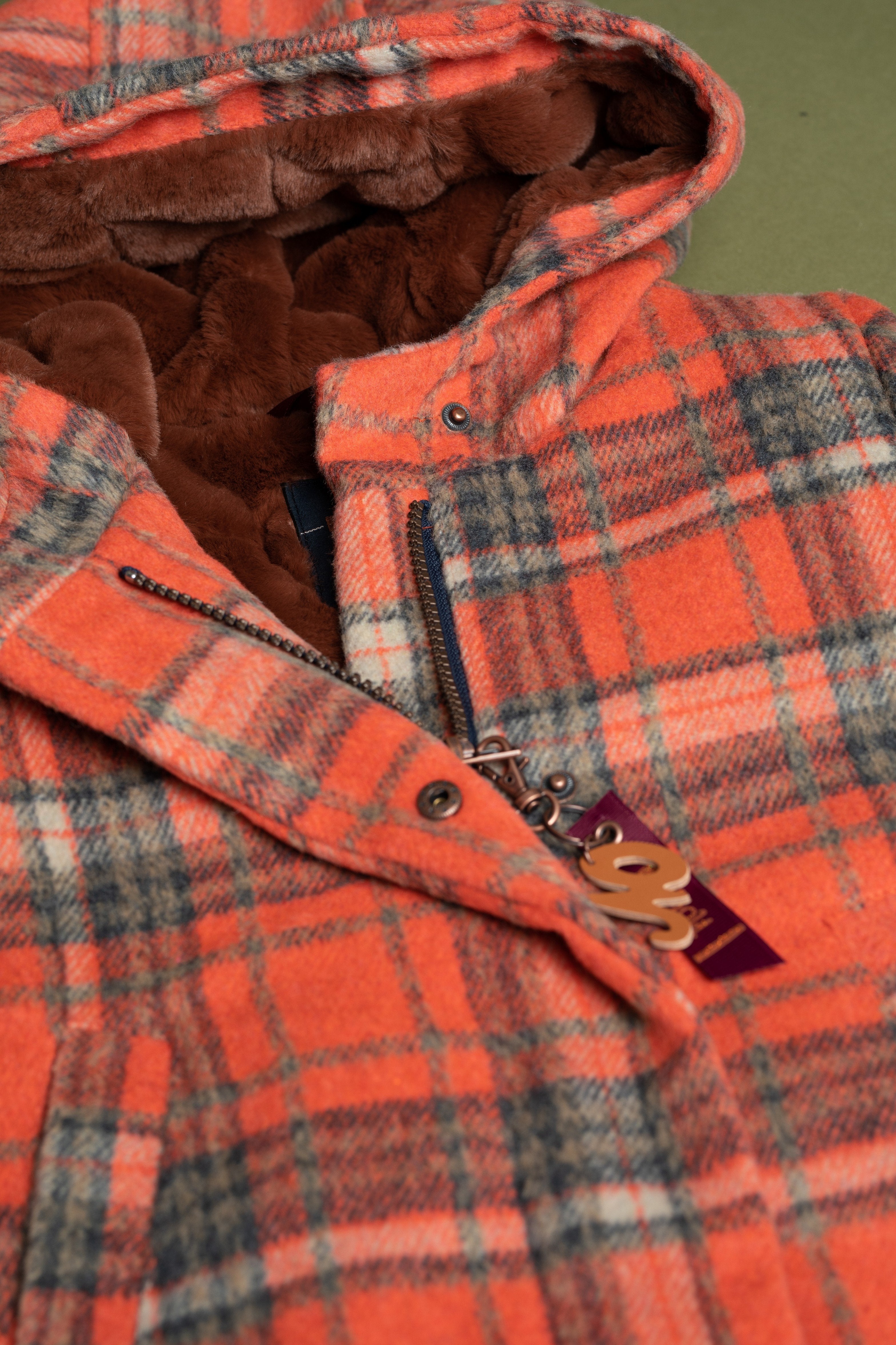Meisjes Badras classic wooly hooded jacket van NoNo in de kleur Crayfish in maat 134-140.