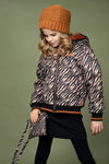 Meisjes 100% Recycled Polyester hooded bomber jacket Bella van NoNo in de kleur Jet Black in maat 146-152.