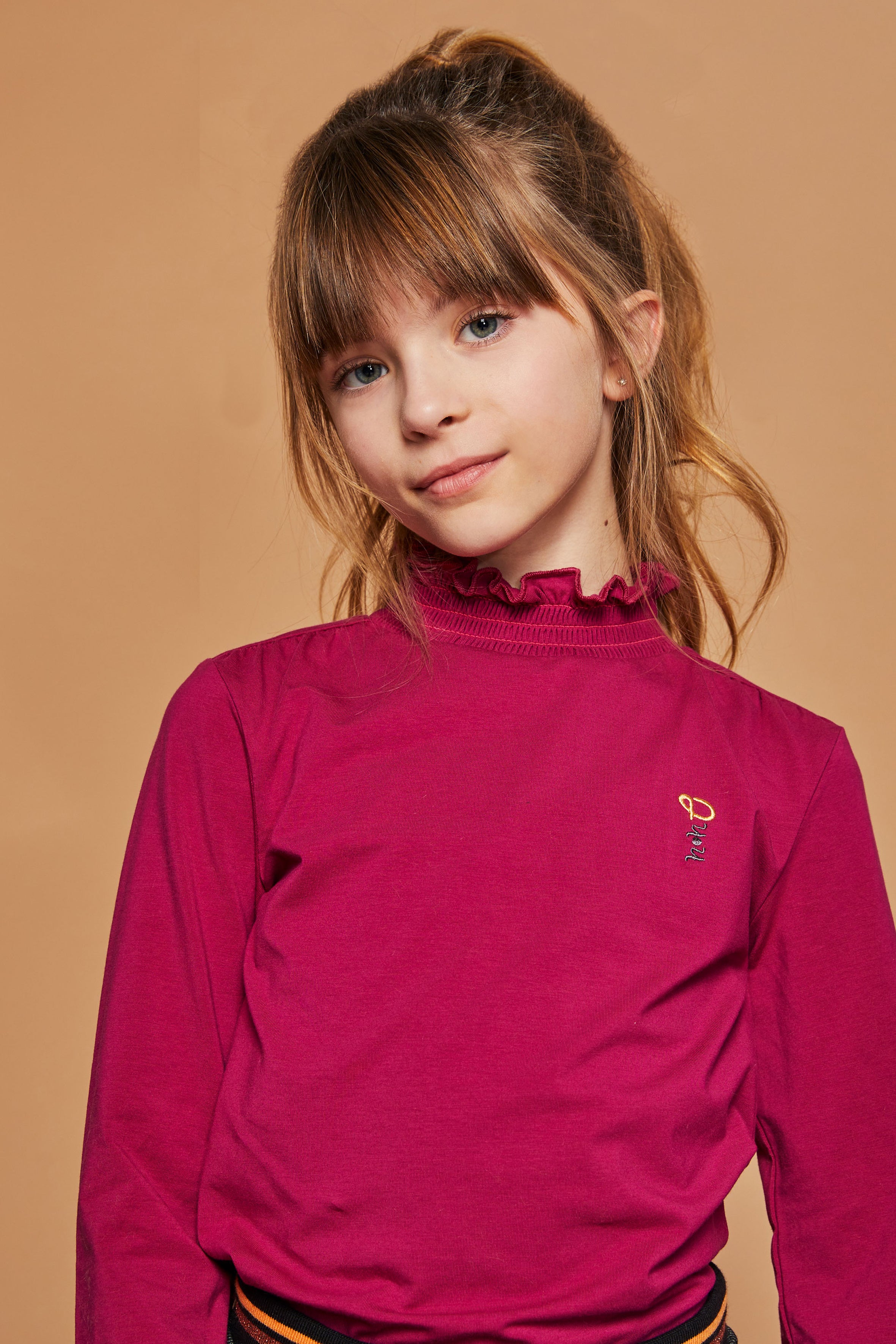 NoNo Kanyu tshirt with smocked turtle neck