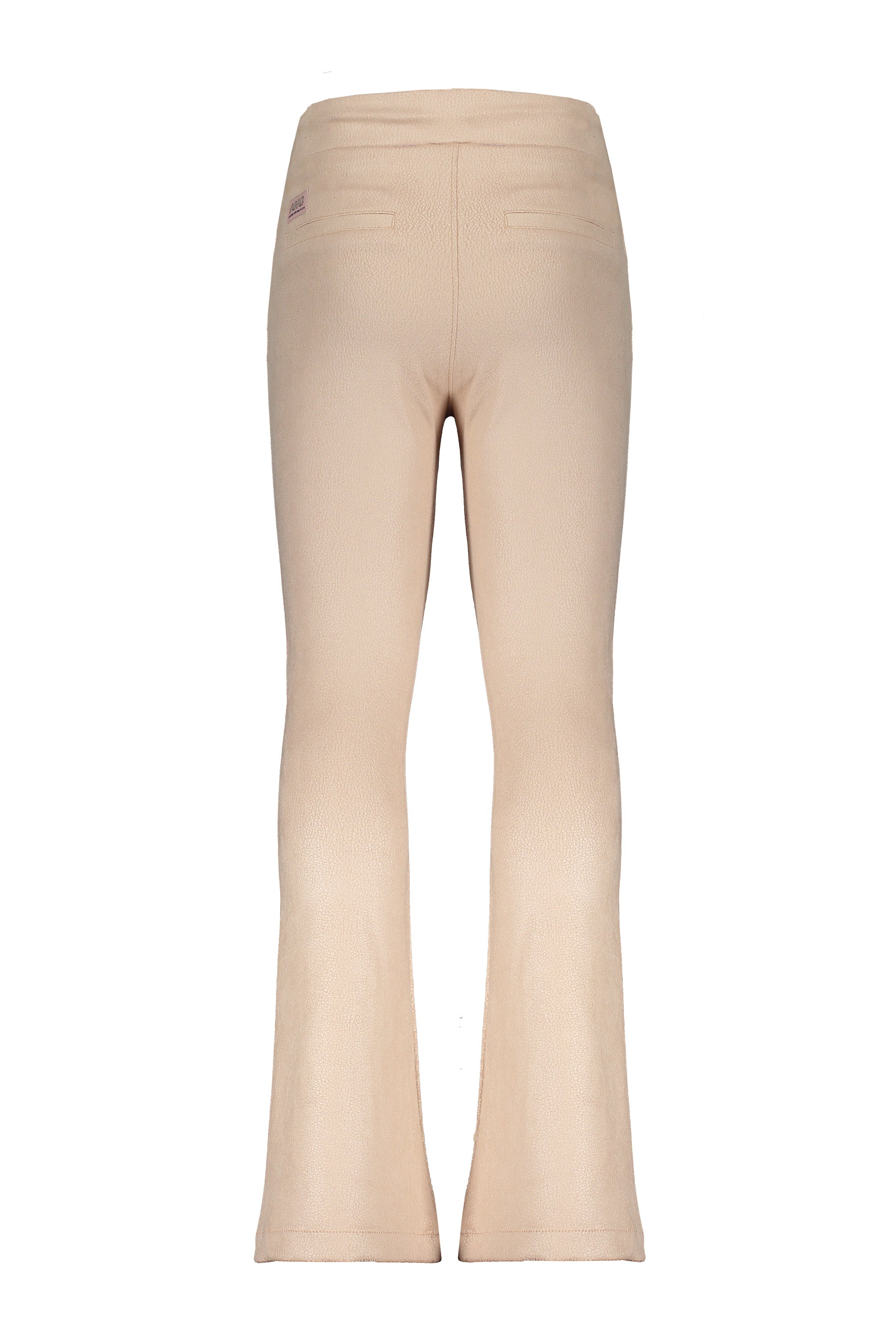 Meisjes Sahara flared pants with cut and sew details at front leg van NoNo in de kleur Rosy Sand in maat 146/152.