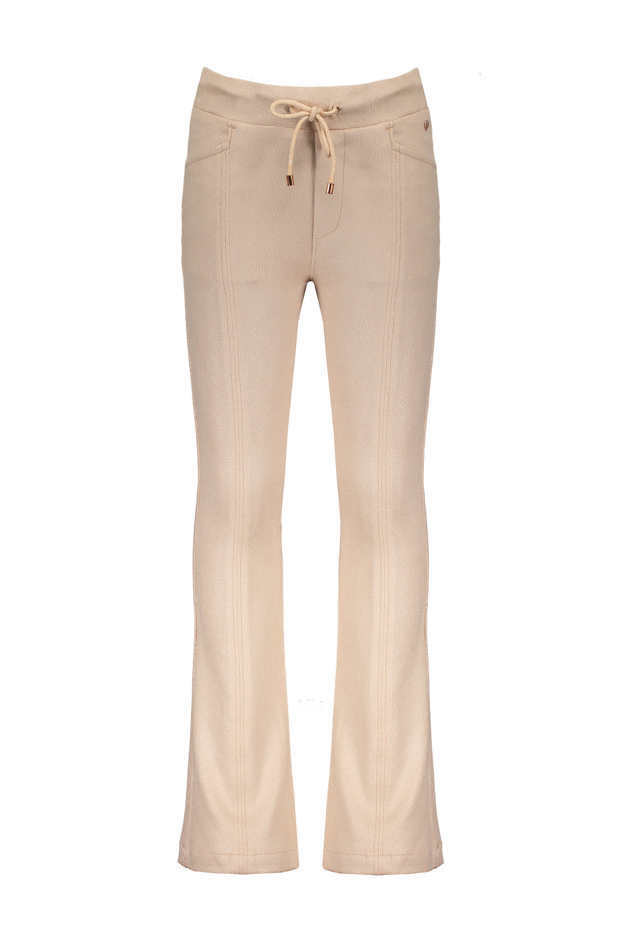 Meisjes Sahara flared pants with cut and sew details at front leg van NoNo in de kleur Rosy Sand in maat 146/152.