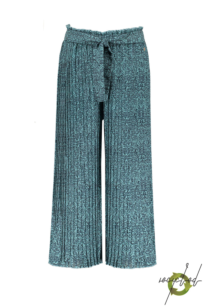 Meisjes Sasha plissee 7/8 culotte van NoNo in de kleur Light Turquoise in maat 146/152.
