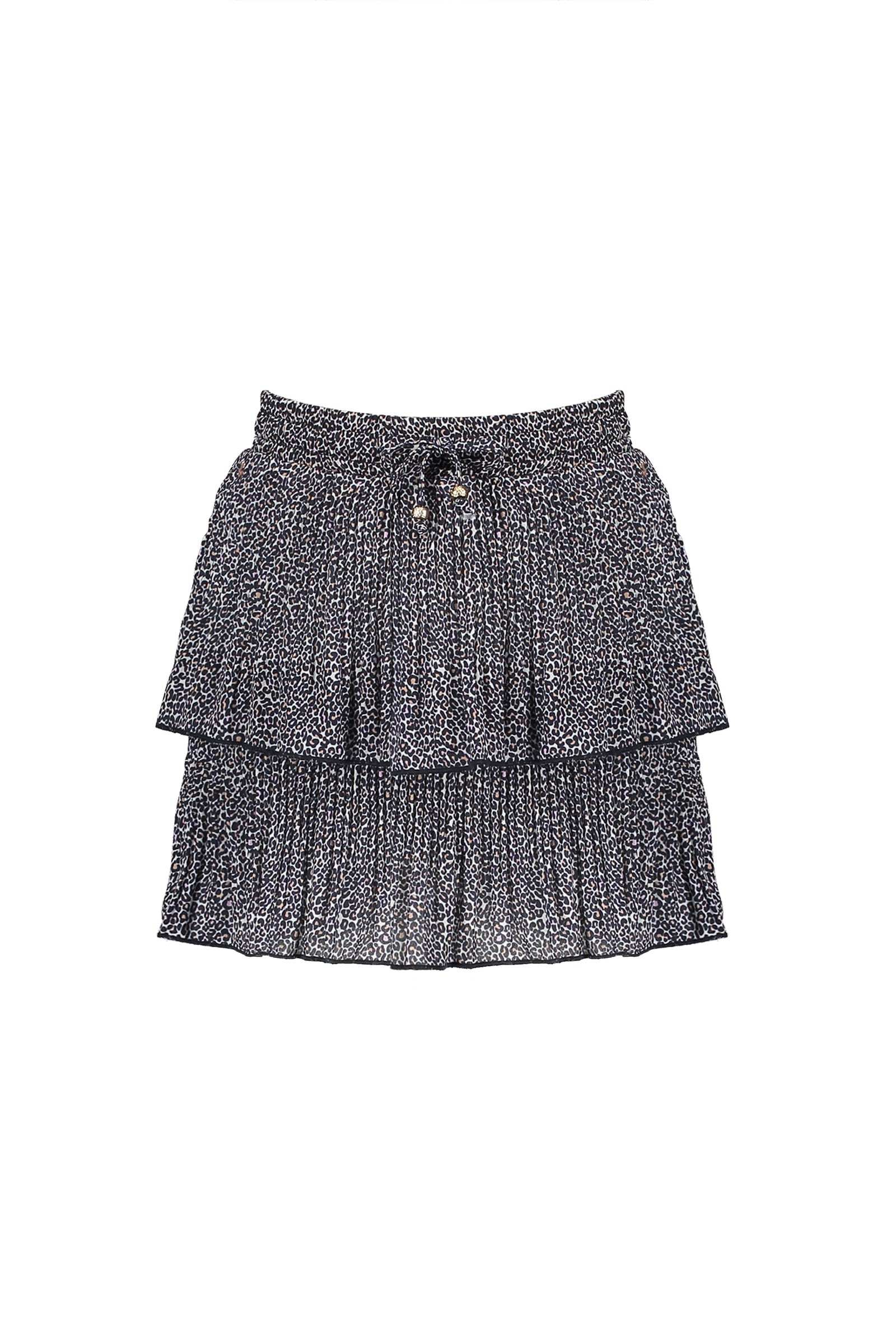NoNo Nikki 2 layered pleated short skirt with short inside