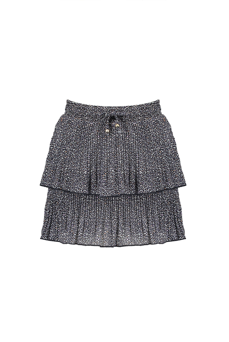 NoNo Nikki 2 layered pleated short skirt with short inside