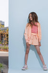 Meisjes Dory hooded cropped cardigan with zipper+ruffles at chest van NoNo in de kleur Light Peach in maat 134-140.