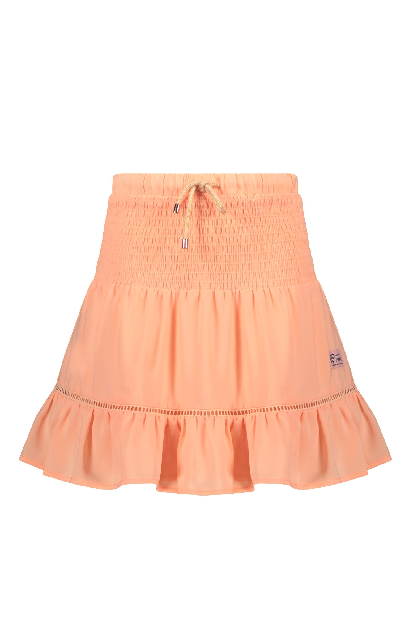 Meisjes Noor solid short skirt with smocked waistband van NoNo in de kleur Melon in maat 134-140.
