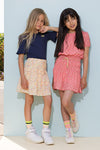 Meisjes Manyu dress S/SL with smock at waist van NoNo in de kleur Peach Blossom in maat 134-140.