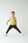 Jongens T-shirt AOP - Cool Crew van Sturdy in de kleur Geel in maat 128.
