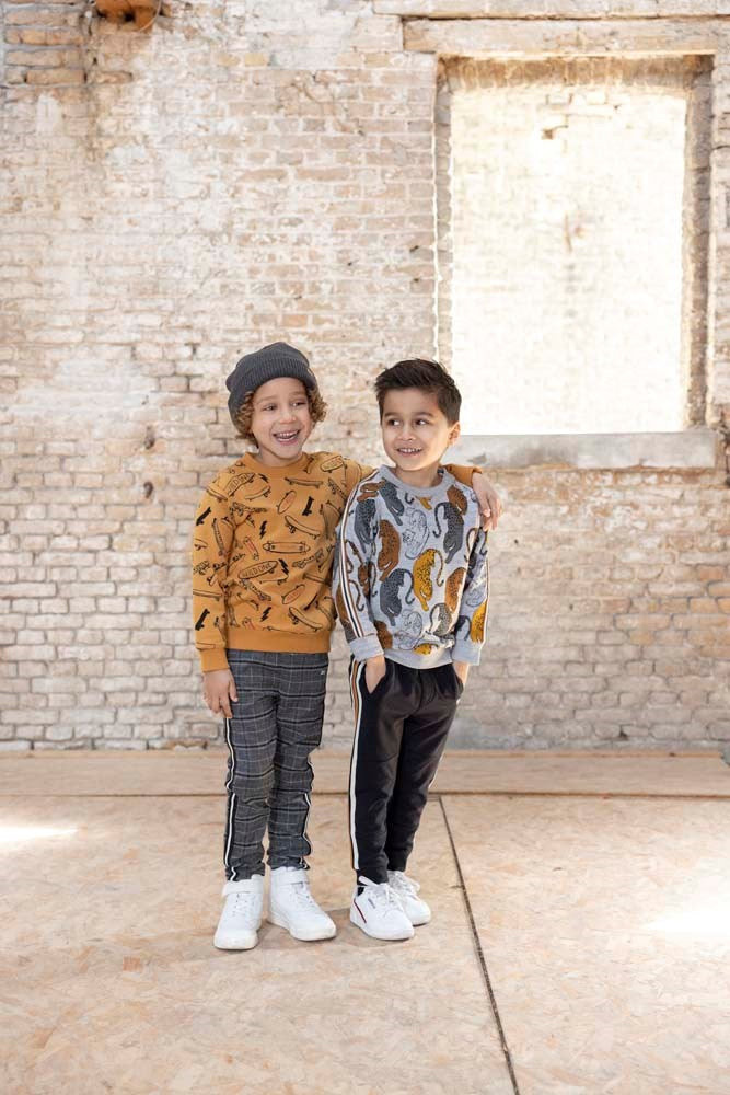 Sturdy Sweater AOP - On A Roll