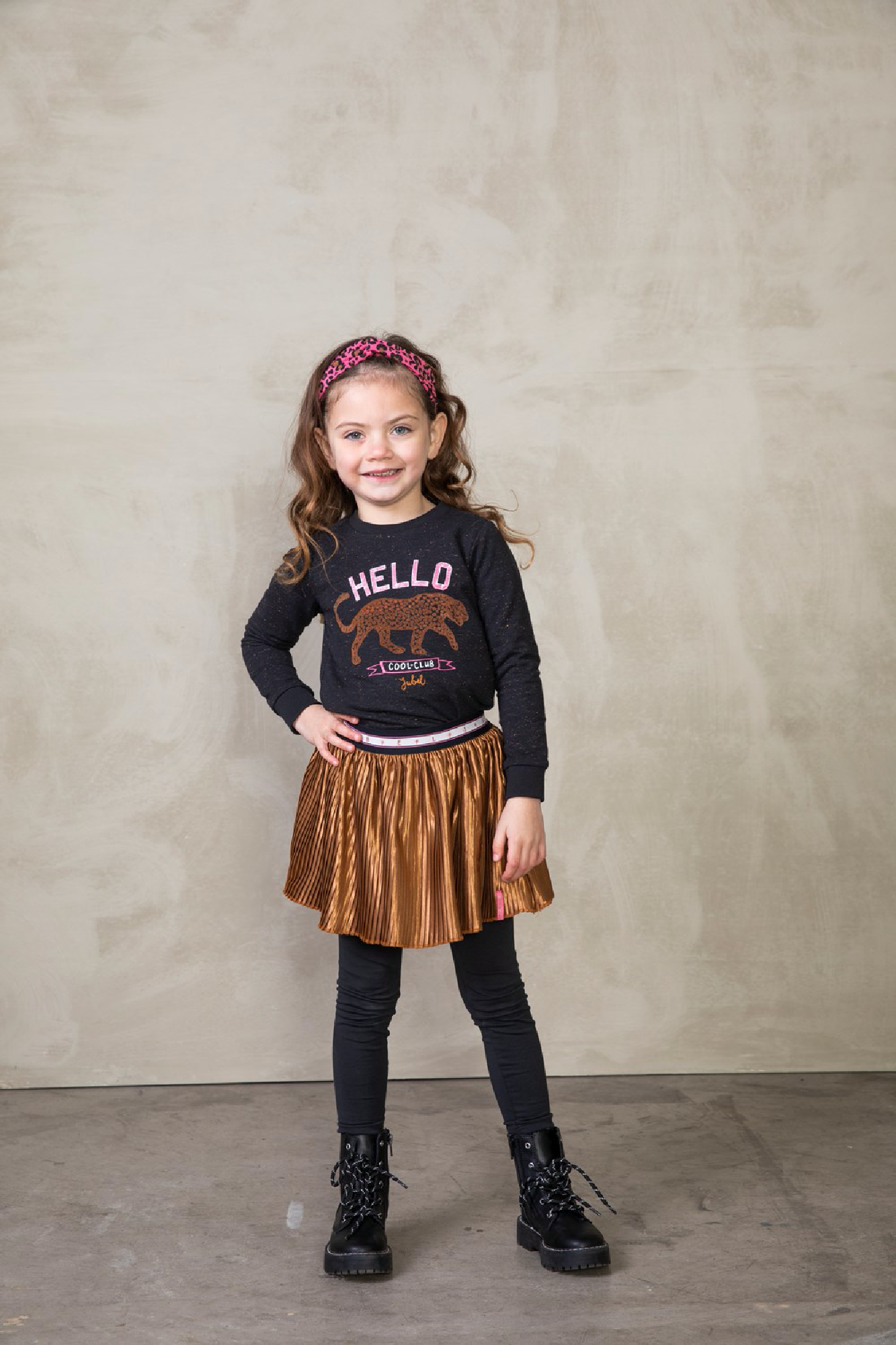 Meisjes Sweater Hello - Animal Attitude van Jubel in de kleur Zwart in maat 140.