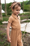 Meisjes Jumpsuit ss van Koko Noko in de kleur Camel in maat 128.
