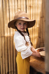 Meisjes T-shirt ls van Koko Noko in de kleur  Off white in maat 128.