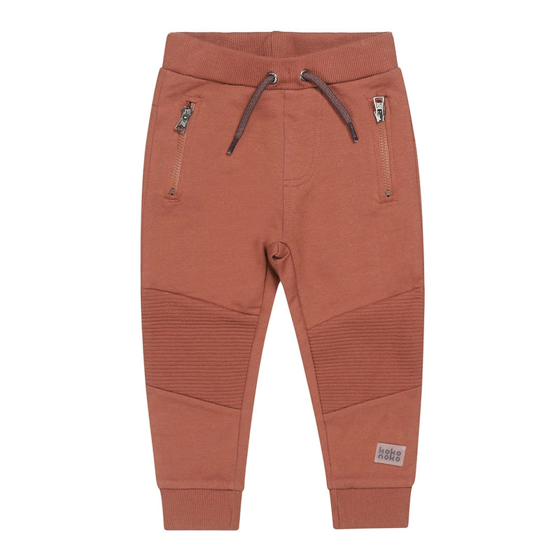 Jongens Jogging trousers van Koko Noko in de kleur Cognac in maat 128.