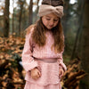 Meisjes Dress ls van Koko Noko in de kleur Dusty pink in maat 128.