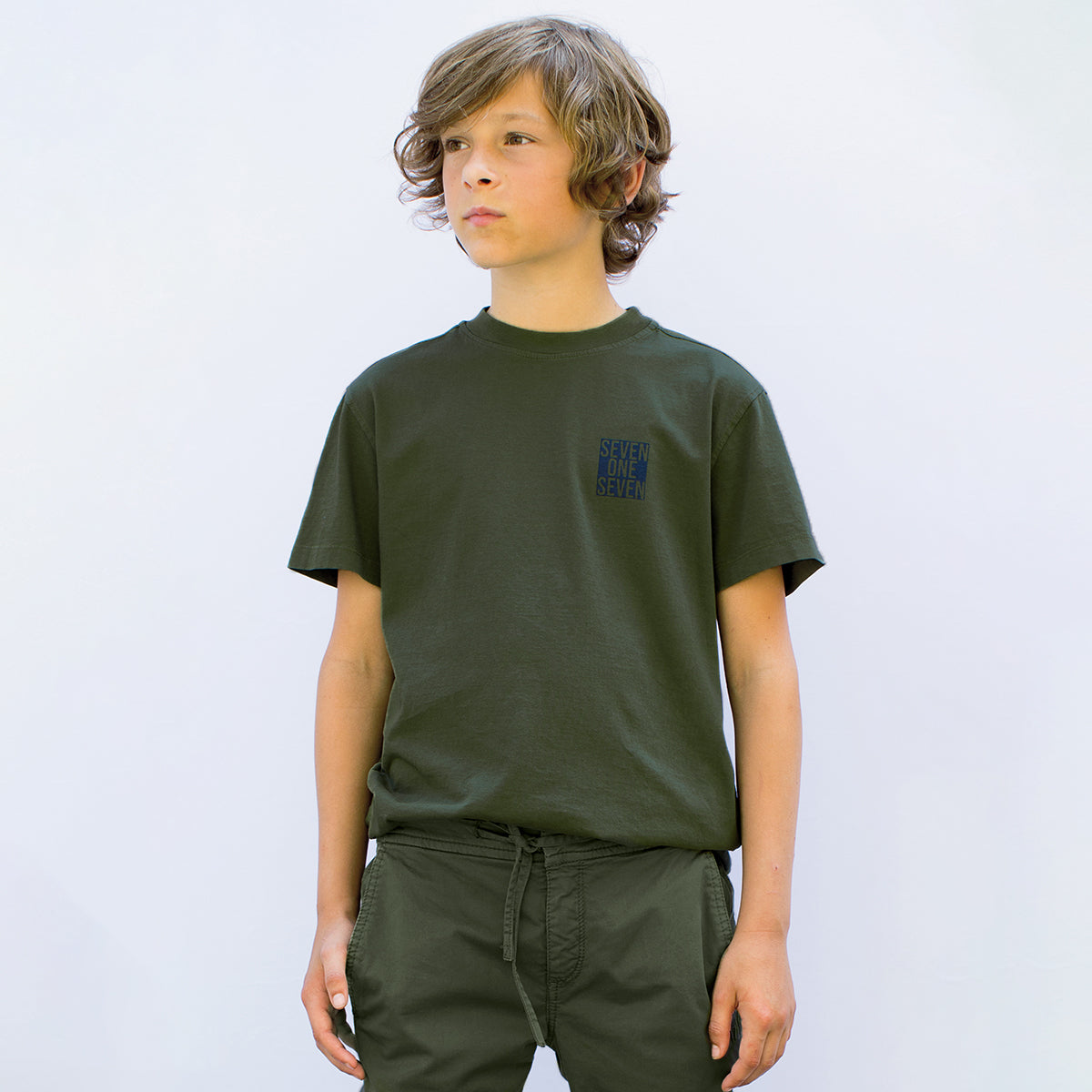 Jongens T-shirt short sleeves van SevenOneSeven in de kleur Khaki Green in maat 170-176.