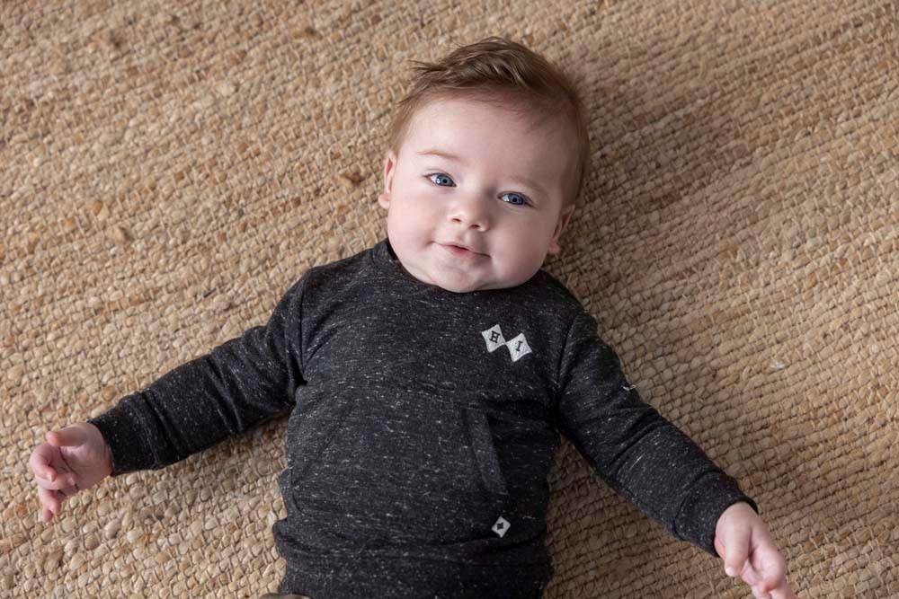 Babys Sweater - Hi van Feetje in de kleur Antraciet melange in maat 86.