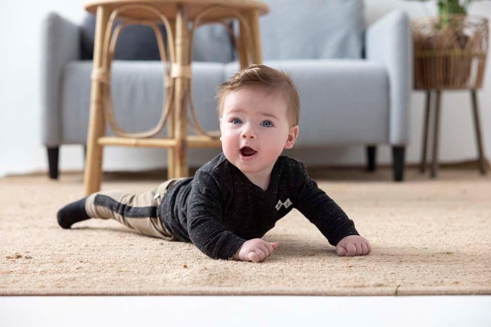 Babys Sweater - Hi van Feetje in de kleur Antraciet melange in maat 86.