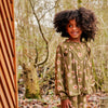 Meisjes Shirt lange mouw Wild Daisy | Gloria van Your Wishes in de kleur Dark Olive in maat 134-140.