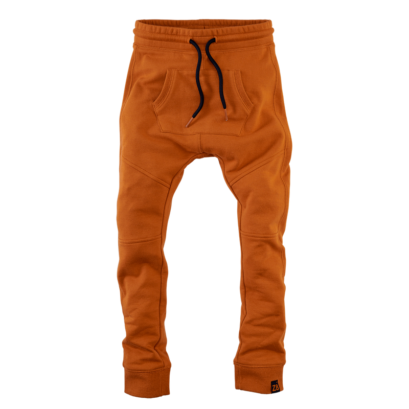 Jongens  van Z8 in de kleur Cognac in maat 140.